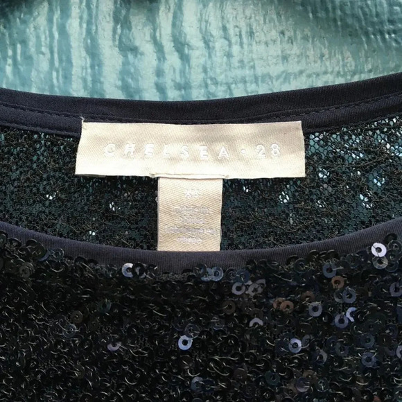 NWT Chelsea28 Black Sequin Crewneck Top XS - Picture 4 of 6